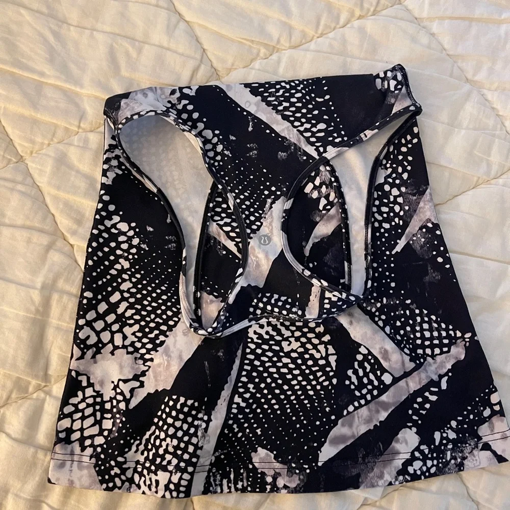 Lululemon Racerback Tank - Picture 4 of 5